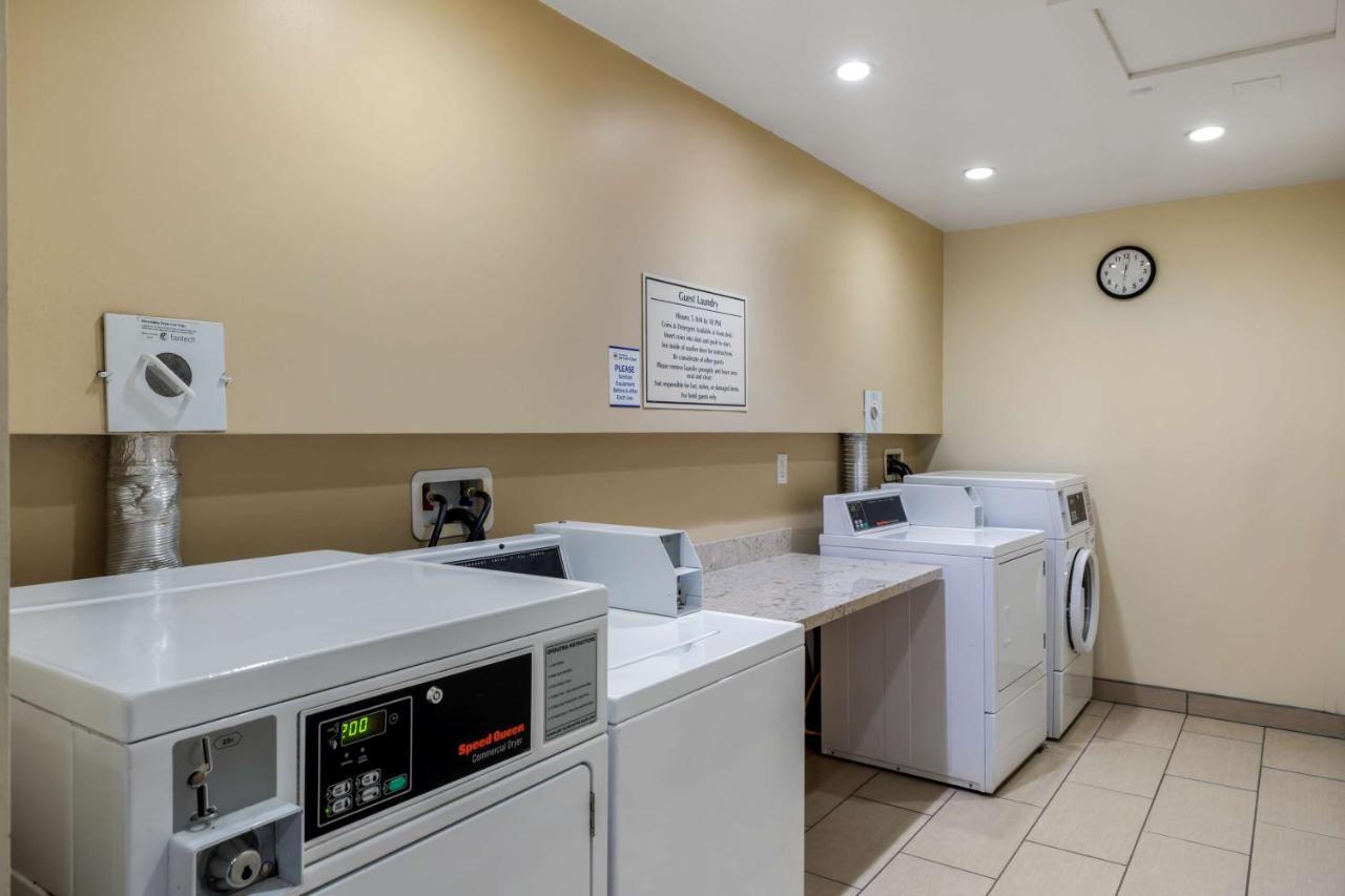 Best Western Plus South Coast Inn Голета Экстерьер фото