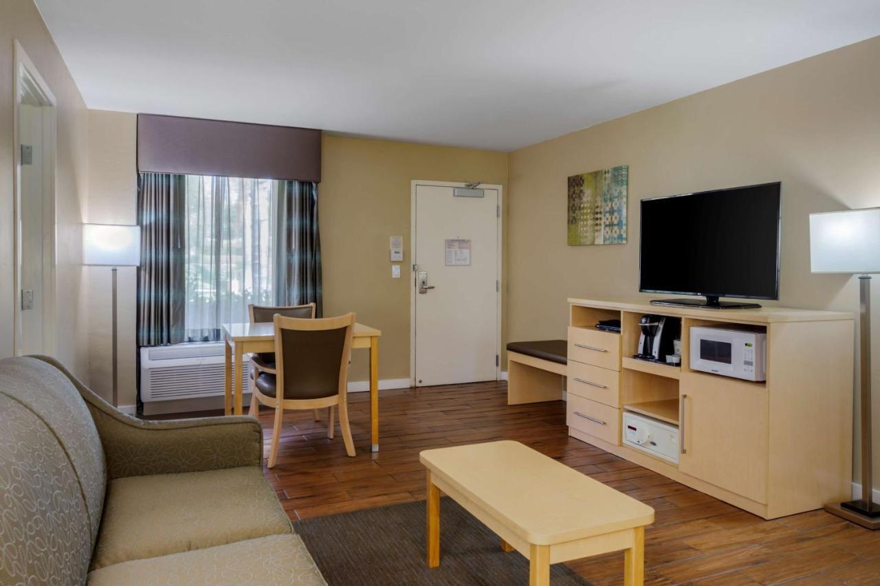 Best Western Plus South Coast Inn Голета Экстерьер фото