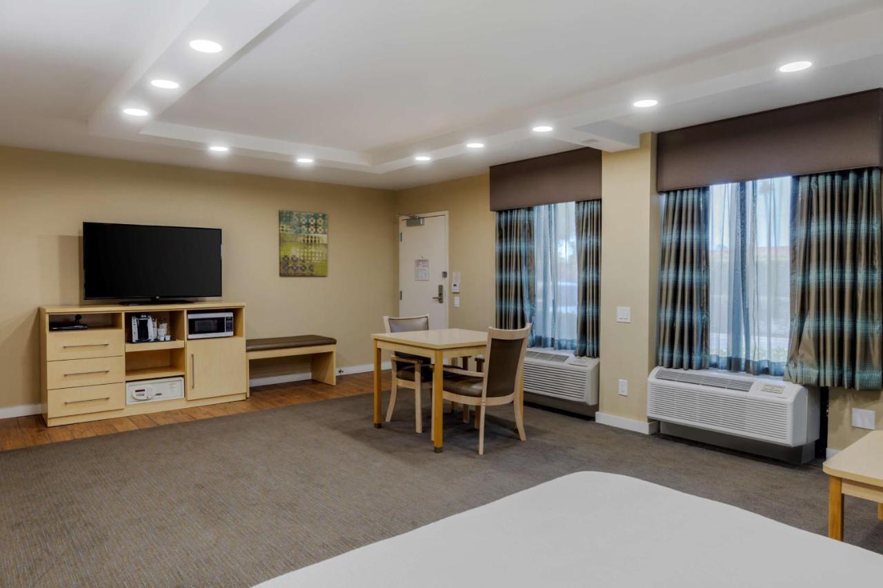 Best Western Plus South Coast Inn Голета Экстерьер фото