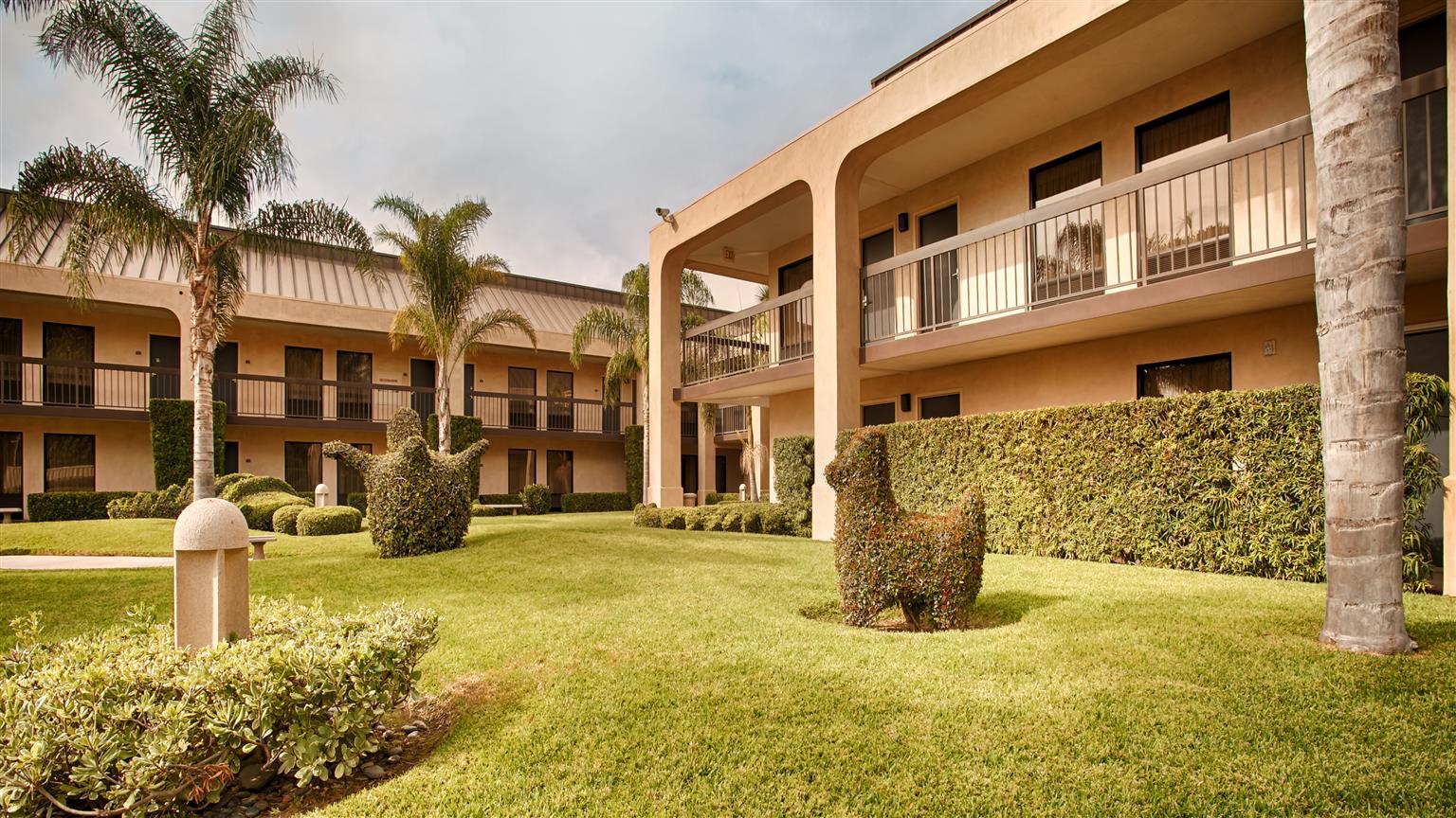 Best Western Plus South Coast Inn Голета Экстерьер фото