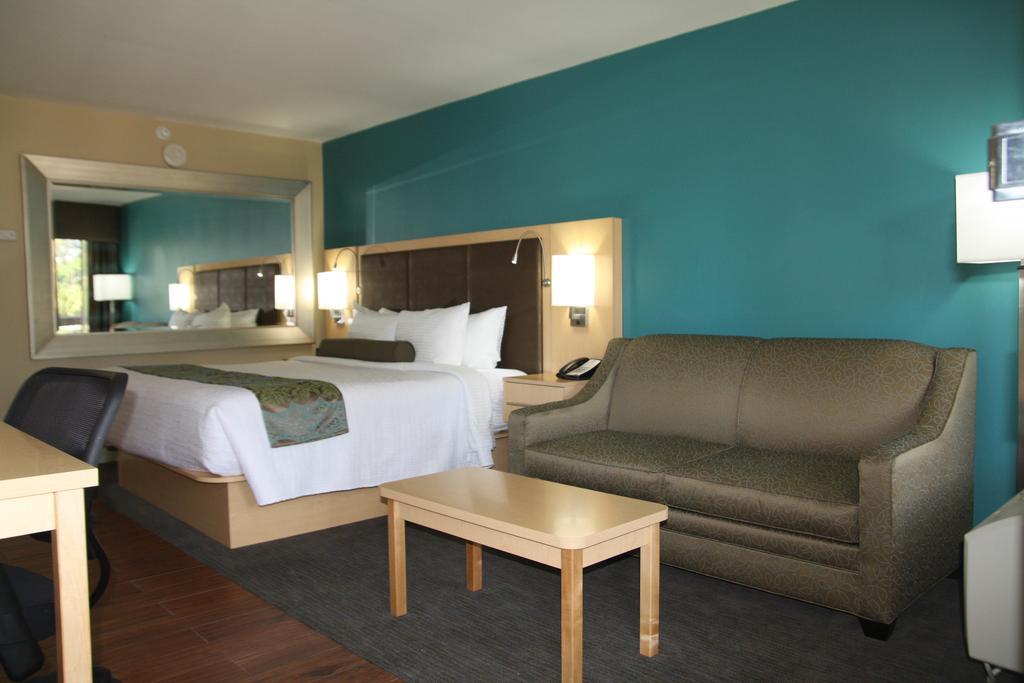 Best Western Plus South Coast Inn Голета Номер фото